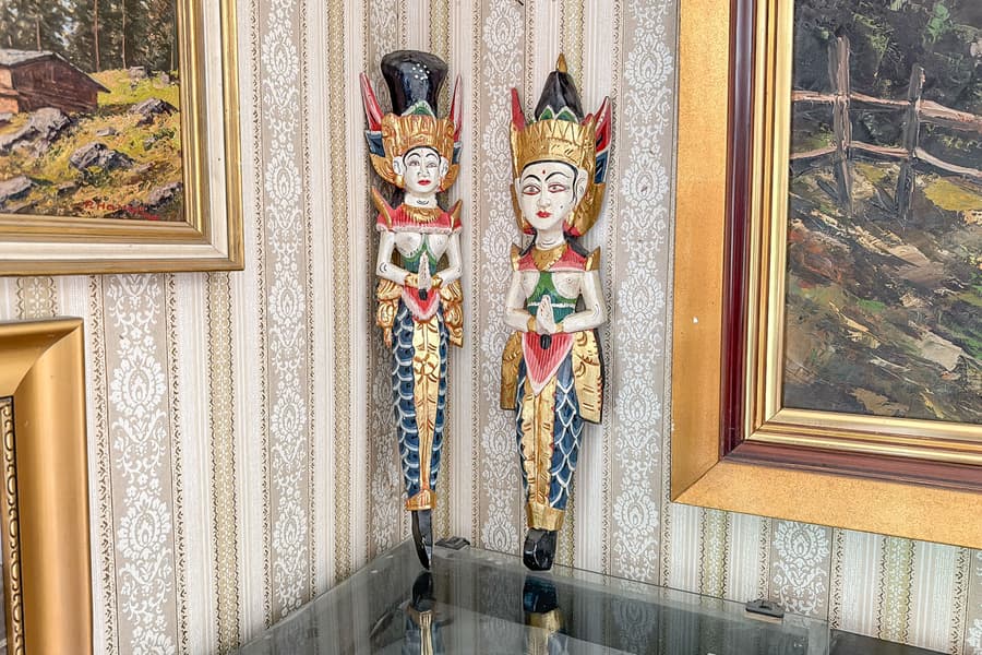 2 asiatische Dekofiguren